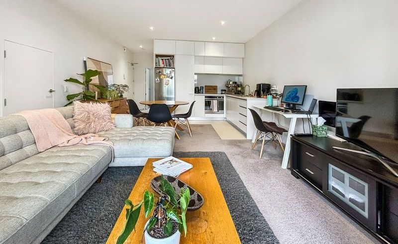  at 5/117 Buckley Avenue, Hobsonville, Waitakere City, Auckland