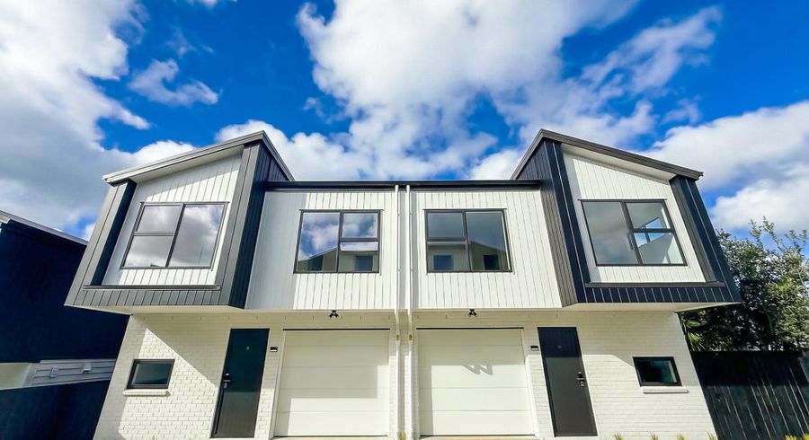  at 11&13 Tabitha Crescent, Henderson, Waitakere City, Auckland