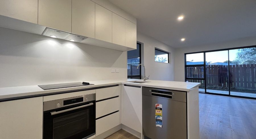  at 3B Penfold Place, Henderson, Waitakere City, Auckland