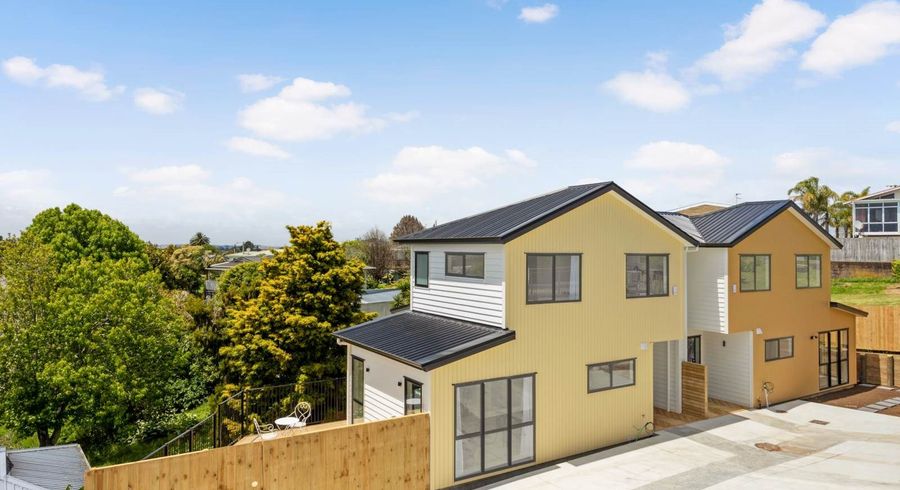  at 5 Keegan Drive, Massey, Auckland