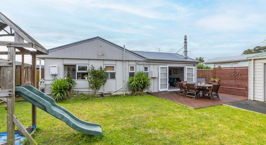  at 5 Watson Drive, Paraparaumu Beach, Paraparaumu