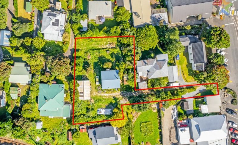  at 15 Beach Road, Paekakariki