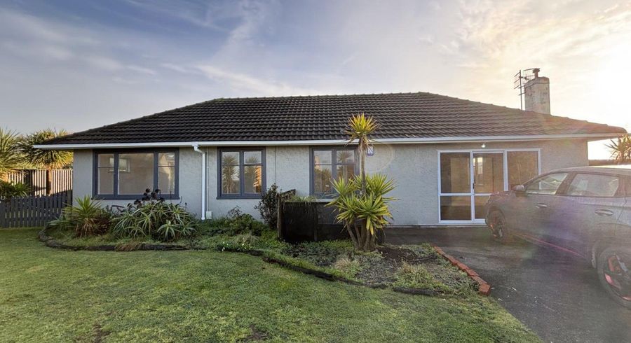  at 8 Kuaka Place, Castlecliff, Whanganui