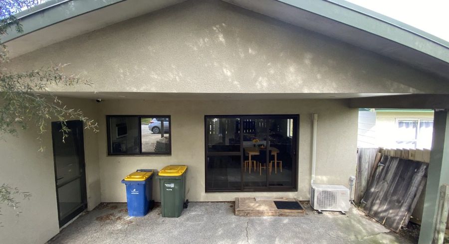  at 10A Cedar Heights Ave, Massey, Waitakere City, Auckland