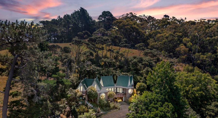  at 122 Waitakere Road, Henderson