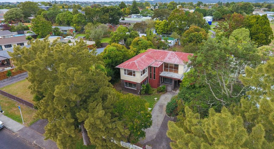  at 22 Pinedale Place, Henderson, Auckland