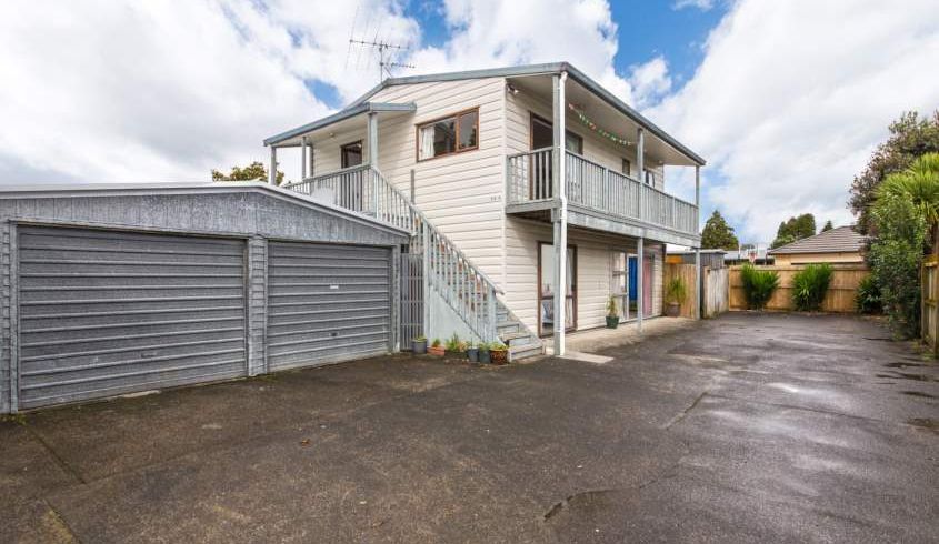  at 54A Pinedale Place, Henderson, Waitakere City, Auckland
