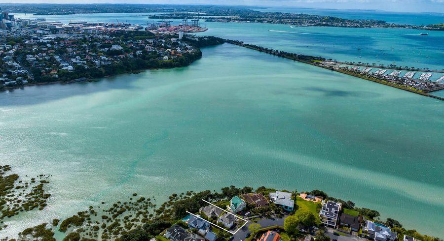  at 27A Burwood Crescent, Remuera, Auckland