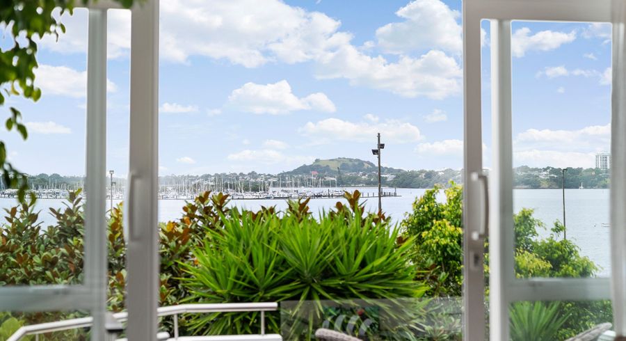  at 2/91 Princes Street, Northcote Point, North Shore City, Auckland