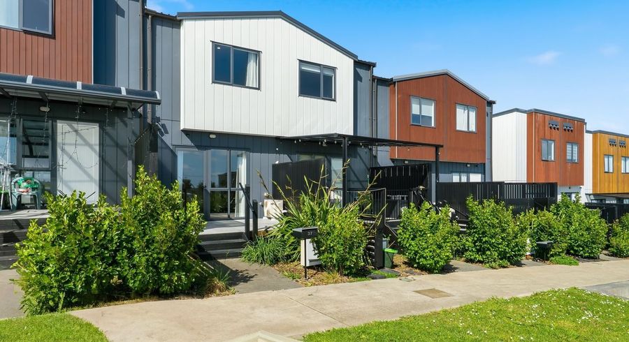  at 37 Canna Street, Totara Park, Manukau City, Auckland