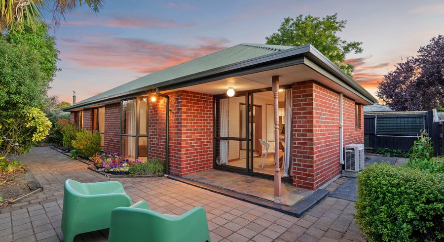  at 11B Winters Road, Redwood, Christchurch City, Canterbury