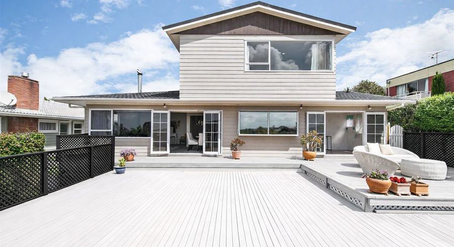  at 33 Agincourt Street, Glenfield, North Shore City, Auckland