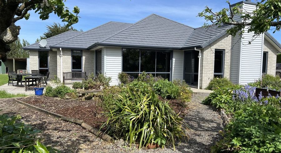  at 94 Gray Avenue, Mangere East, Auckland
