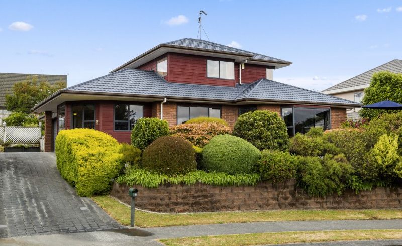  at 14 Lanyon Place, Whitby, Porirua