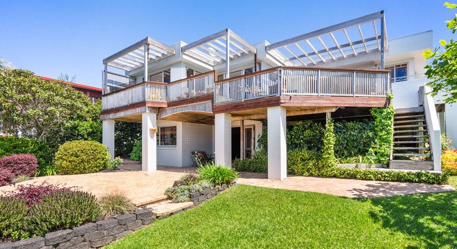  at 9 Braemar Road, Castor Bay, North Shore City, Auckland