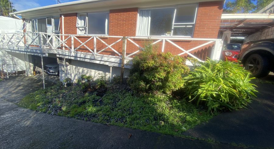  at 2/252 Onewa Road, Birkenhead, North Shore City, Auckland