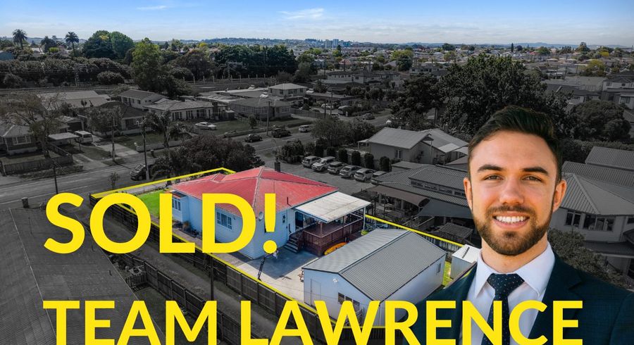  at 17 Kenderdine Road, Papatoetoe, Auckland