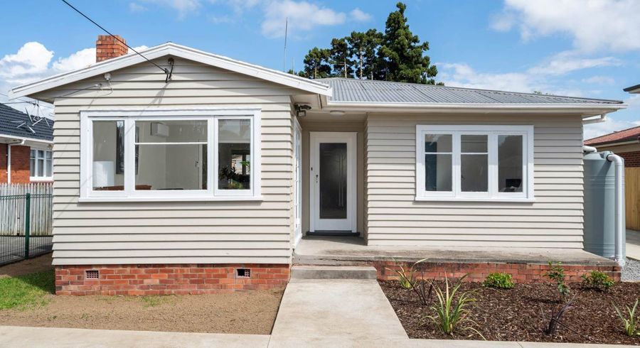  at 22 Rathgar Road, Henderson, Auckland