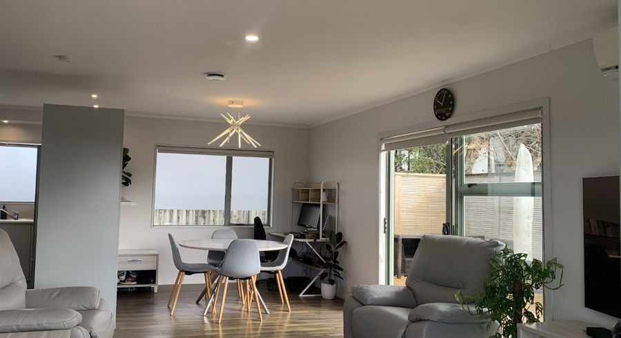  at 2/34 Elizabeth Drive, West Harbour, Auckland