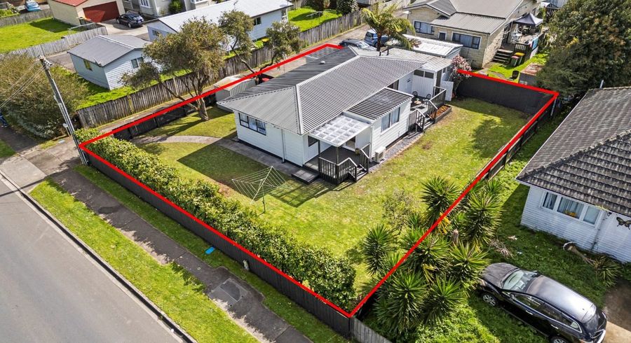  at 1/128 Clevedon Road, Papakura, Papakura