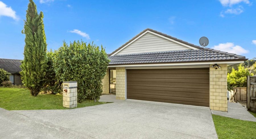  at 8 Ravine Lane, Oteha, North Shore City, Auckland