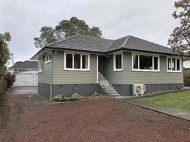  at 9 Beach Road, Te Atatu Peninsula, Waitakere City, Auckland