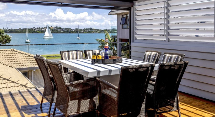  at 2/17 The Parade, Bucklands Beach, Manukau City, Auckland