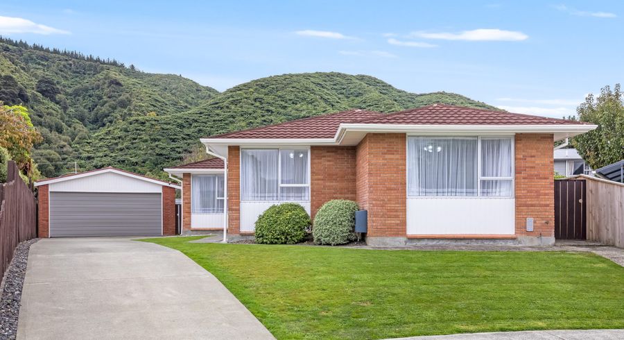  at 19 Harvard Grove, Totara Park, Upper Hutt