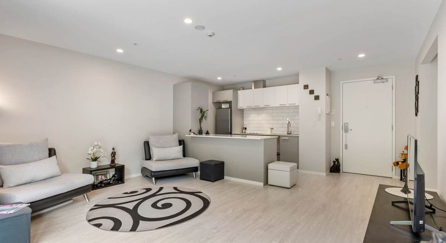  at 412/25 Bute Road, Browns Bay, Auckland