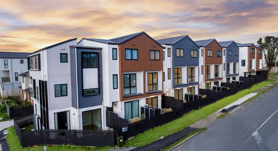  at 8/2 Reeves Road, Pakuranga, Manukau City, Auckland