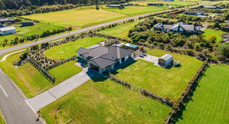  at 1 Ribbonwood Lane, Kinloch, Taupo