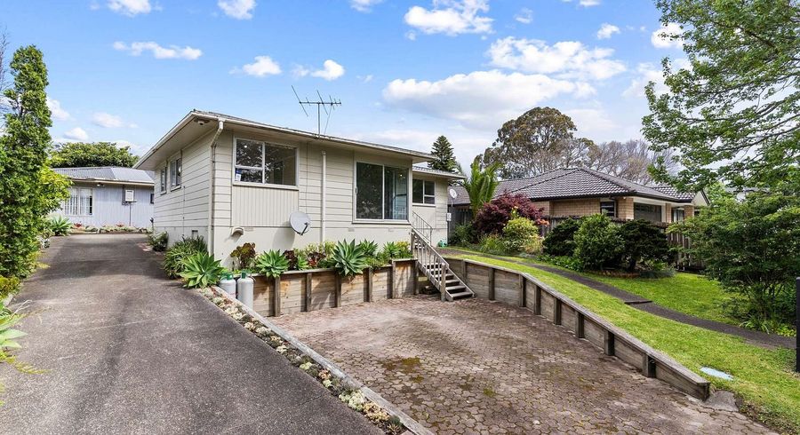  at 71 Sikkim Crescent, Clover Park, Auckland