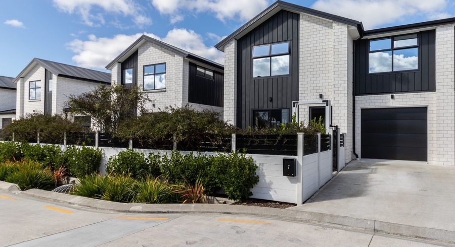  at 7 Oliver Place, Trentham, Upper Hutt, Wellington