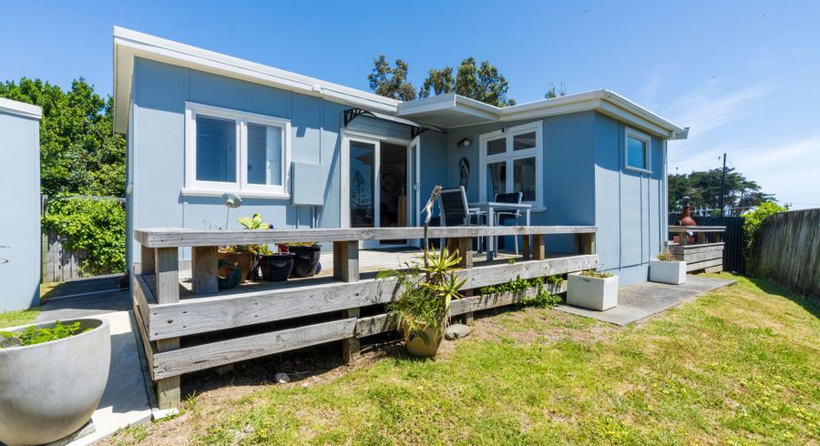  at 143 Kahukura Avenue, Waitarere Beach, Horowhenua, Manawatu / Whanganui