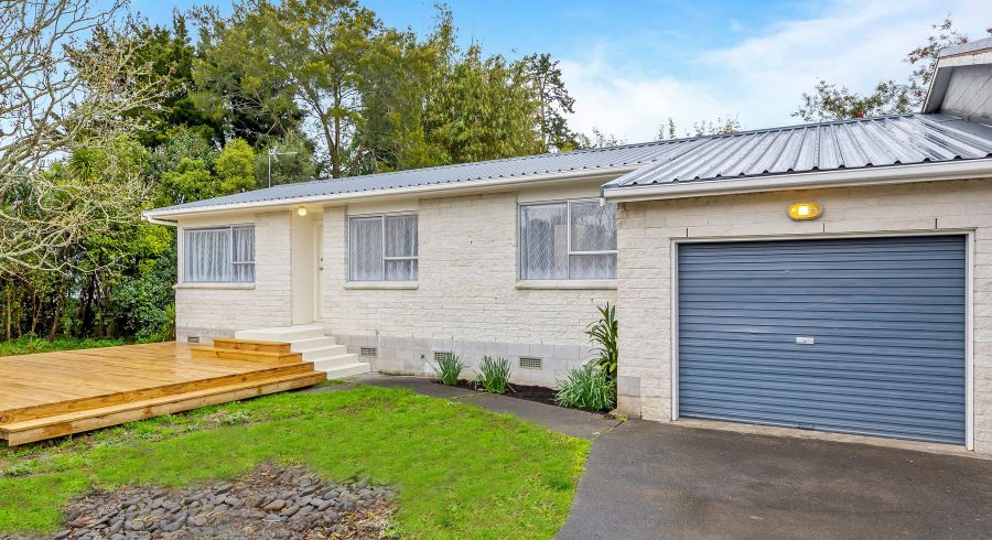  at 2/94 Kaurilands Road, Titirangi, Auckland