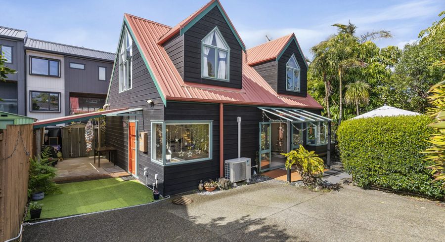  at 21B William Avenue, Greenlane, Auckland