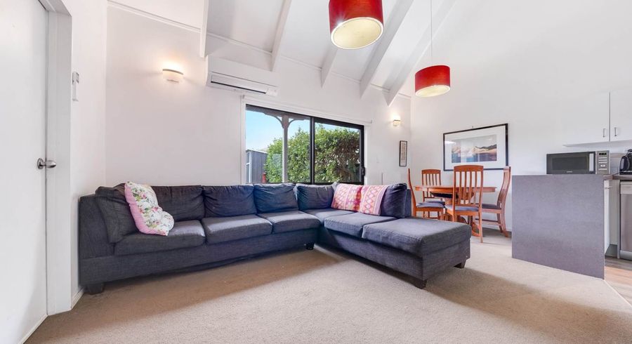  at 3/58 Manuroa Road, Takanini, Auckland