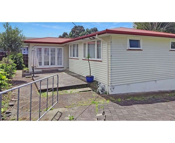  at 38A Woodglen Road, Glen Eden, Waitakere City, Auckland