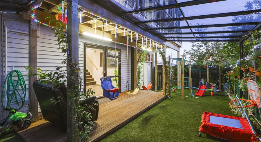  at 4337 Great North Road, Glendene, Auckland