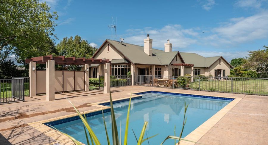  at 85 Marshmeadow Road, Newstead