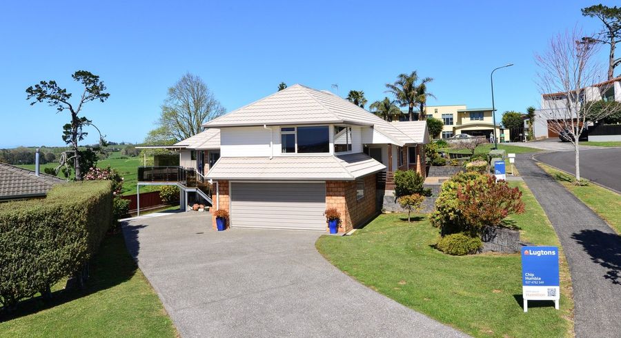  at 21 Highgrove Drive, Grandview Heights, Hamilton