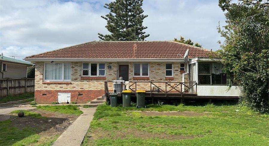  at 15 Rogers Road, Manurewa, Manukau City, Auckland