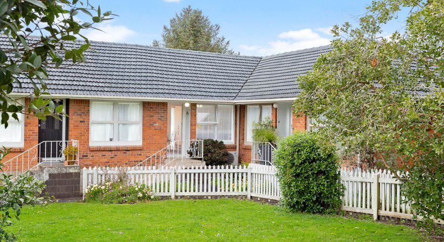  at 3/18 Ellen Avenue, Hillcrest, Auckland