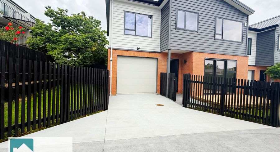  at 4/12 Hutchinson Ave, New Lynn, Waitakere City, Auckland