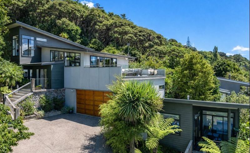  at 32 Lannan  Road, Surfdale, Waiheke Island, Auckland