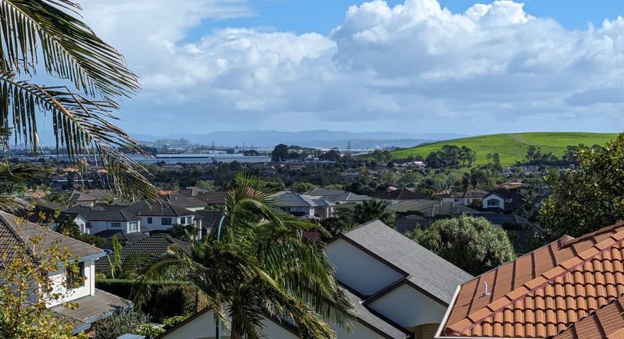  at 25 Brooke Ridge Rise, East Tamaki Heights, Auckland