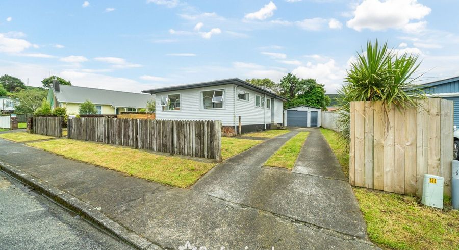  at 4 Bexley Grove, Wainuiomata, Lower Hutt, Wellington