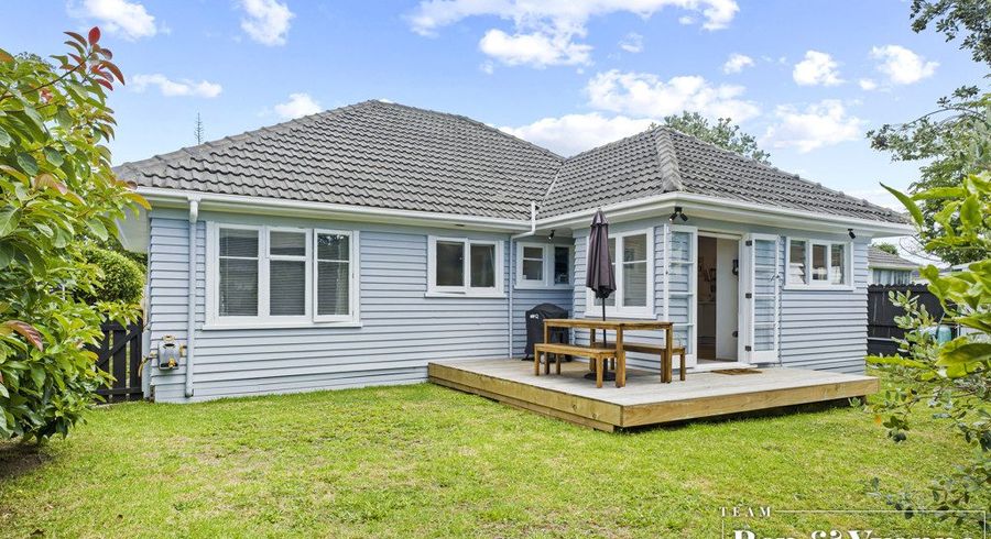  at 37A Coral Crescent, Panmure, Auckland