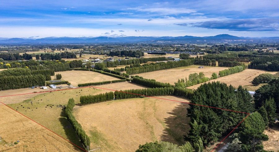  at 10 Jelfs Road, Woodend Beach, Woodend