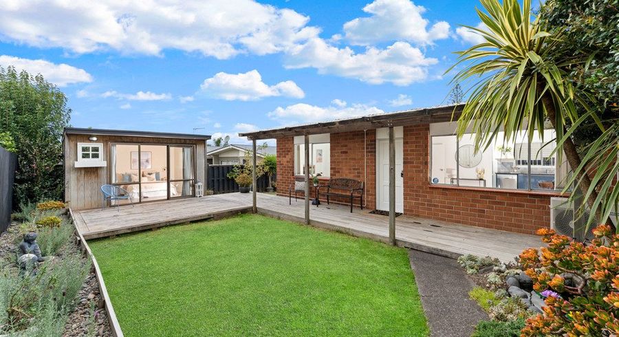  at 4/83 Birkdale Road, Birkdale, North Shore City, Auckland